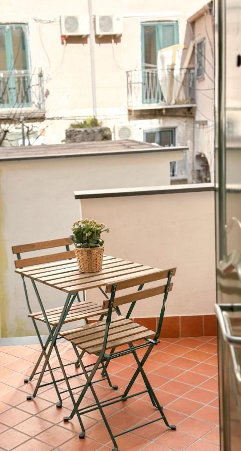 Al Centro Storico Home Salerno Exterior photo